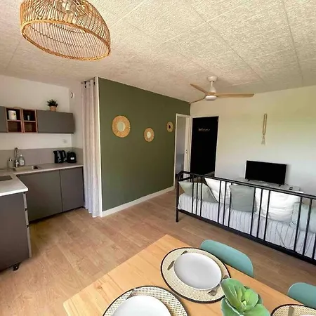 T2 Renove Avec Place Parking Privee Et Vue Degagee A Appartement Carnon-Plage